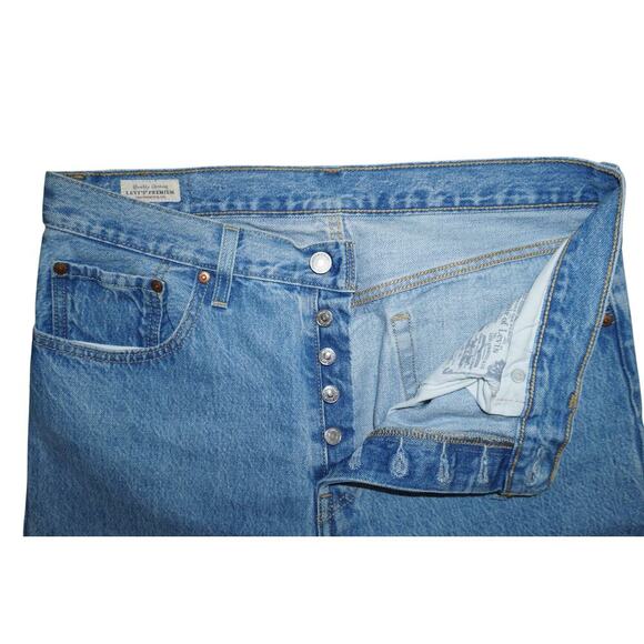 Levi’s 501 Light Wash Cutoff Jeans - W31 L32 - Button Fly - Raw Hem - Picture 2 of 6